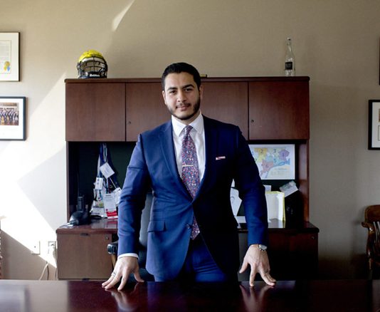 Un jeune Américain d’origine égyptienne brigue le poste très convoité de gouverneur du Michigan